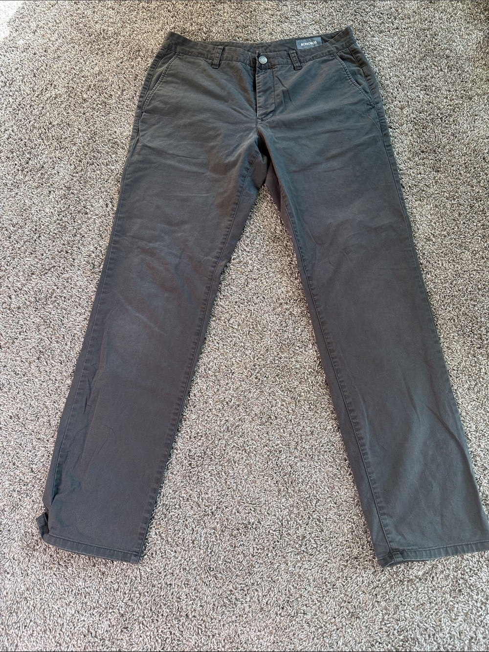 Bonobos Men's Dark Gray Chinos